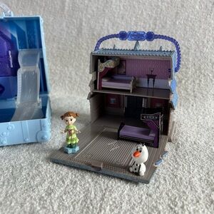Frozen Miniature Playset with Anna and Olaf